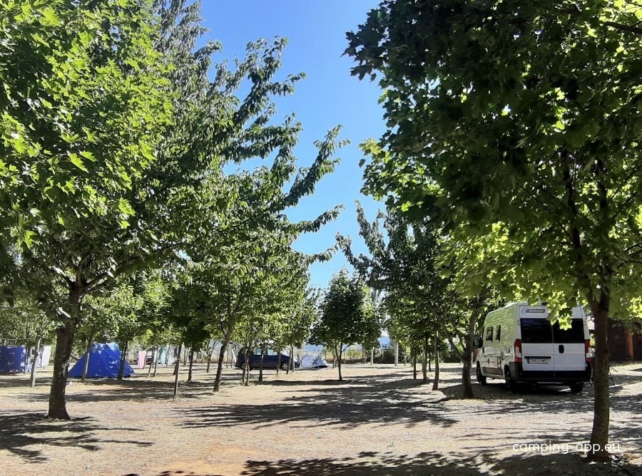 Camping Aín — Camping Site in Jaca / Aragón