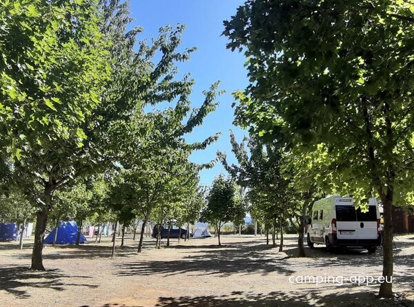 Camping Aín