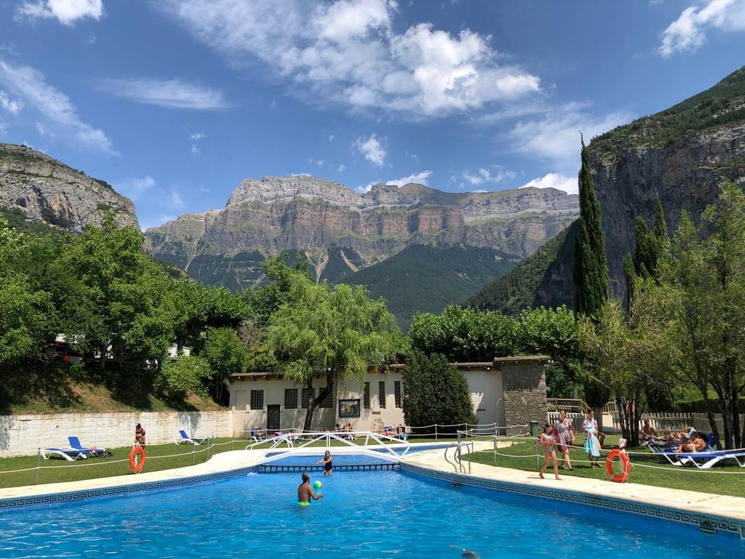 Camping Ordesa - Ordesa Bungalows — Campingplats in Torla-Ordesa / Aragón