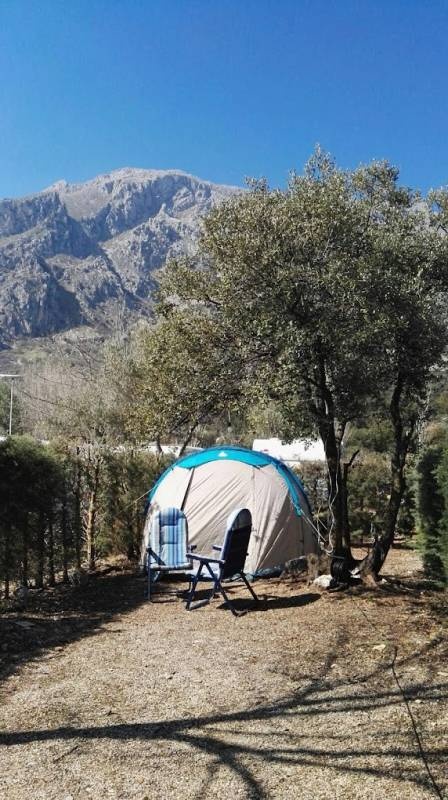 Camping El Cantonet — Campingplass in Huelma