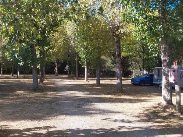 Camping Río Luna — Foto 4