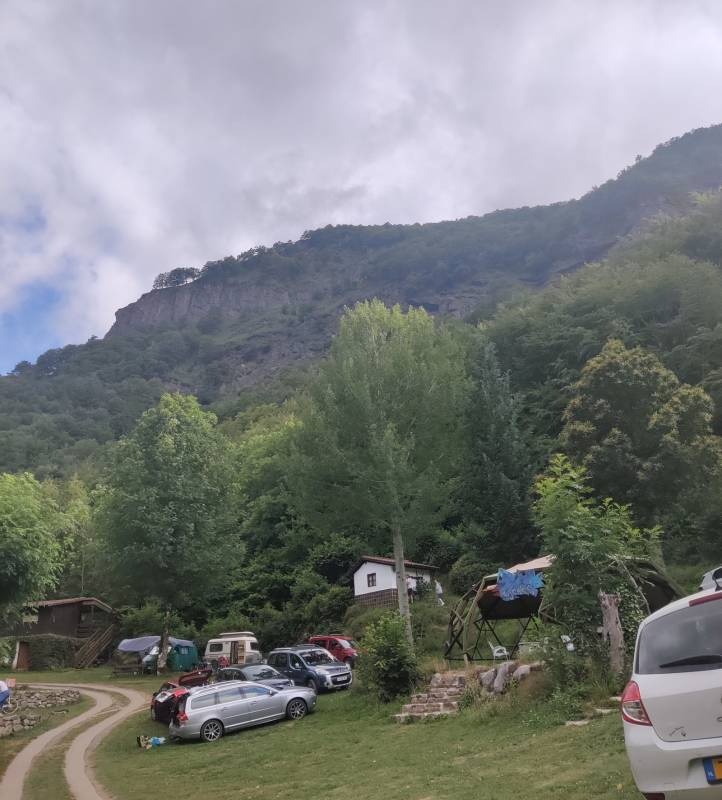 Camping El Cares Picos de Europa — Camping Site in Santa Marina de Valdeón / Castilla y León