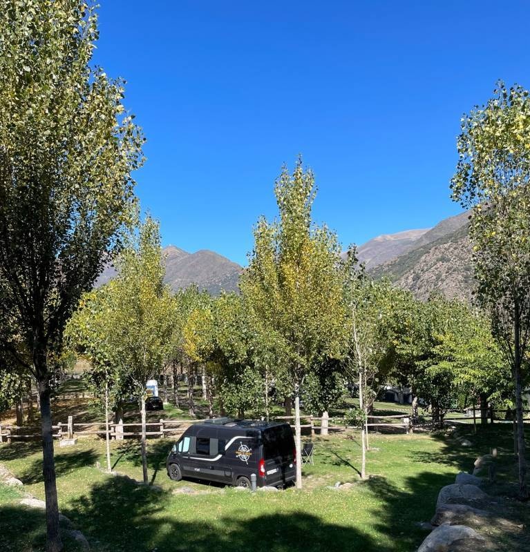Nou Camping *** — Camping in La Guingueta d'Àneu / Cataluña