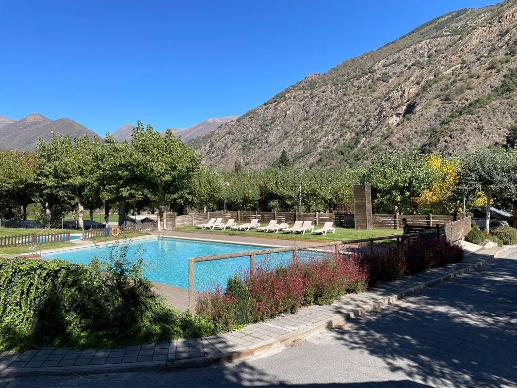 Nou Camping *** — Campingplass in La Guingueta d'Àneu / Cataluña