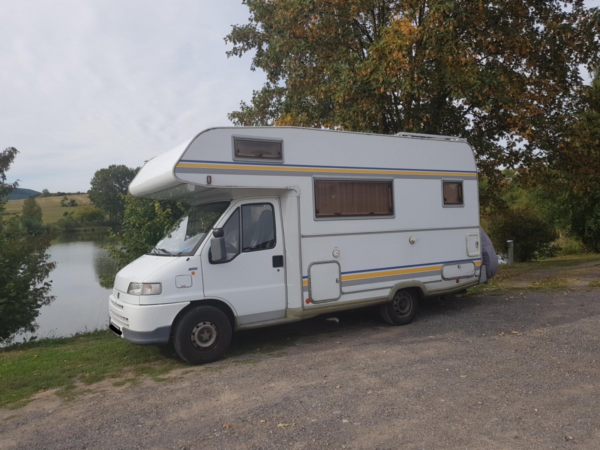 Stellplatz Seeba - Seebaer See — Aire camping car in Meiningen-Herpf