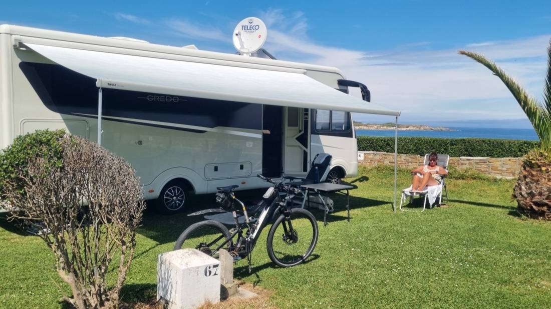 Camping A Nosa Casa — Kemping in Reinante - Barreiros / Cataluña