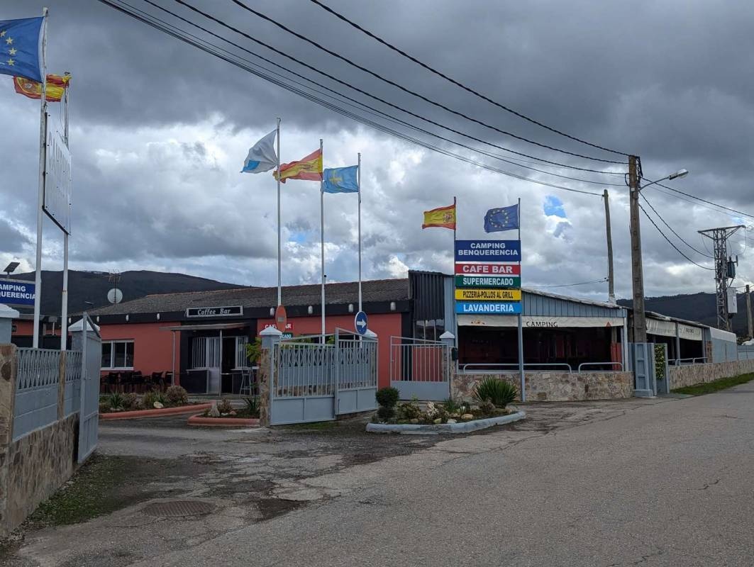 Camping de Benquerencia Playa — Campingplads in San Cosme de Barreiros / Cataluña