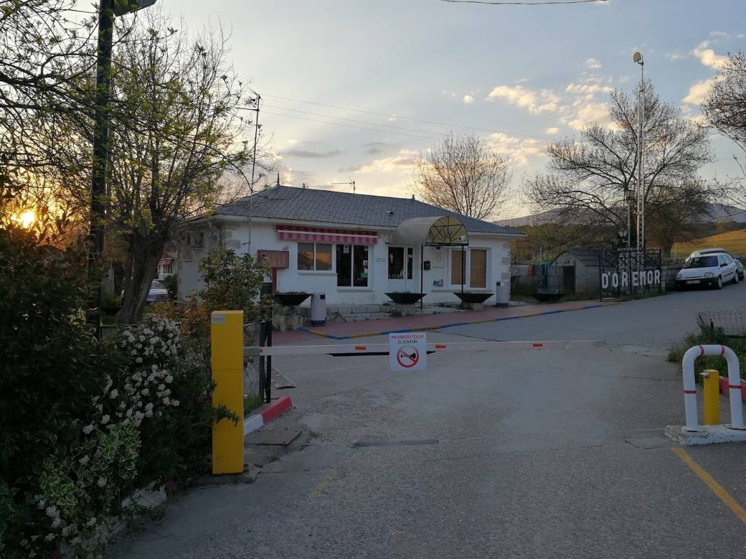 Camping D'oremor — Area da campeggio in Cabanillas de la Sierra / Galicia