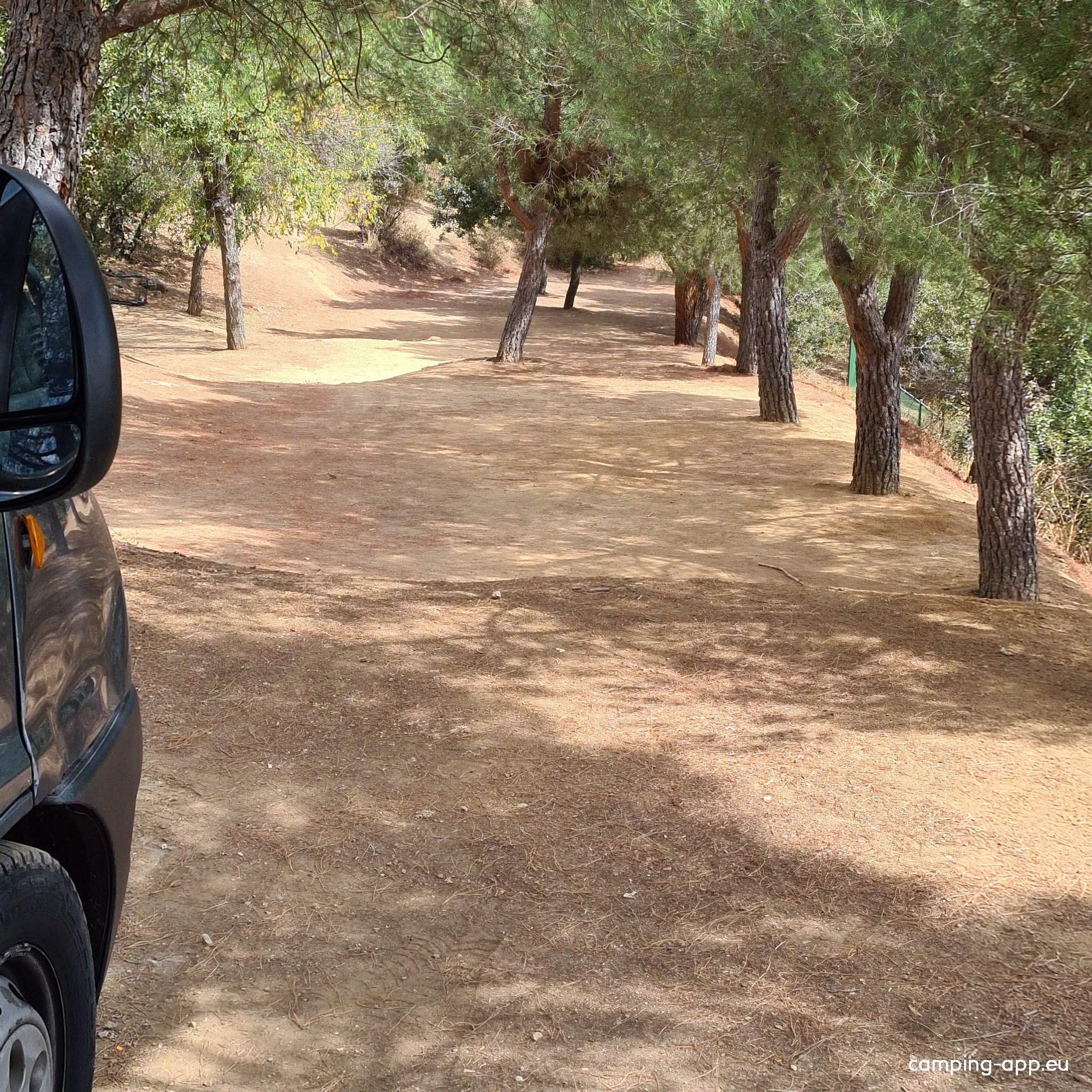 CAMPING Cervera de Buitrago — Area da campeggio in Cervera de Buitrago / Comunidad de Madrid