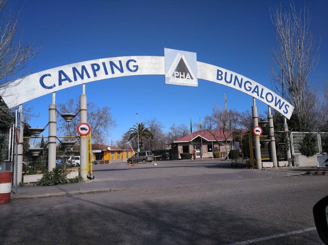 Bungalows - Camping - Alpha — Area da campeggio in Getafe / Comunidad de Madrid