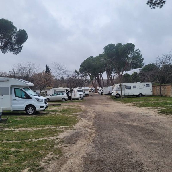 Camping Osuna — Photo 2