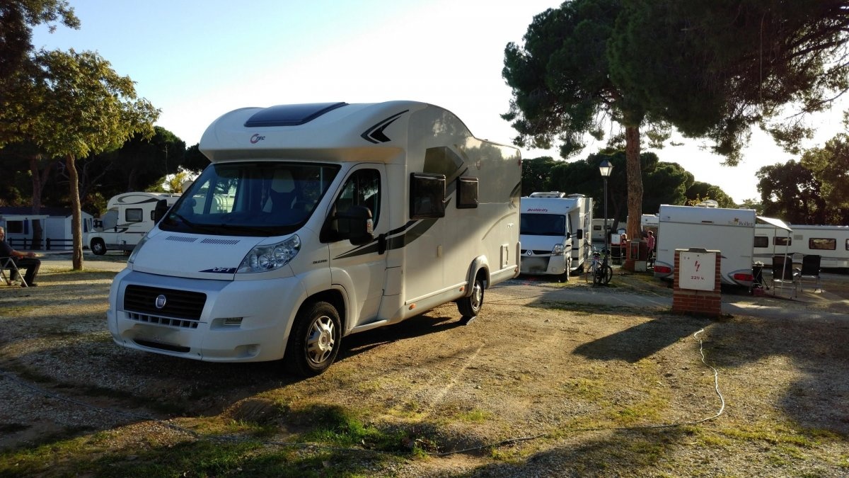 Camping La Buganvilla — Cámping in Marbella / Andalucía