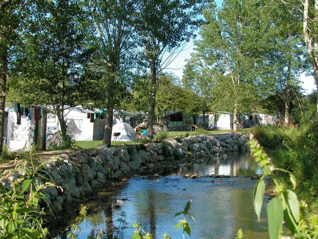 Camping Urrobi — Campingplatz in Espinal