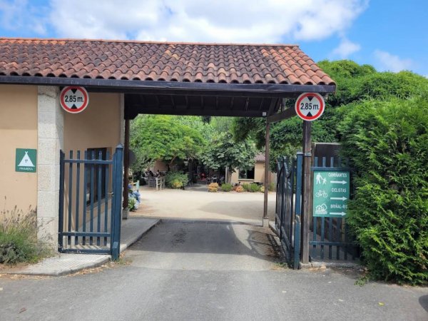 Camping Os Invernadeiros