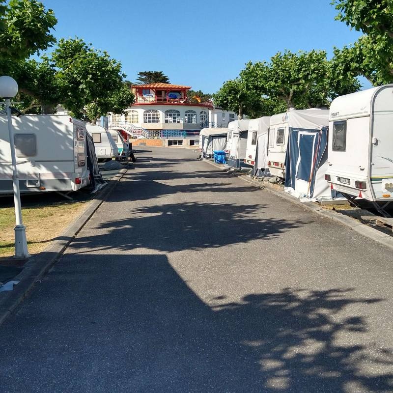 Camping Siglo XXI — Campingplatz in San Vicente Do Mar / Galicia