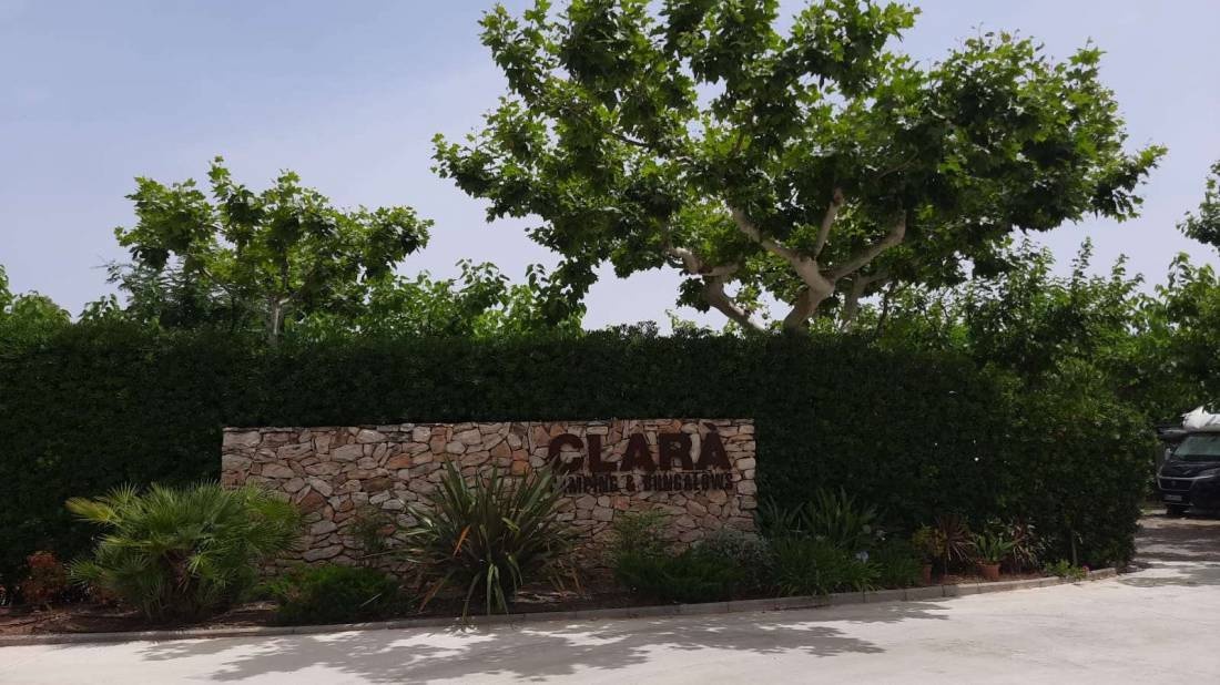 Camping Clara — Campingplads in Torredembarra / Catalunya