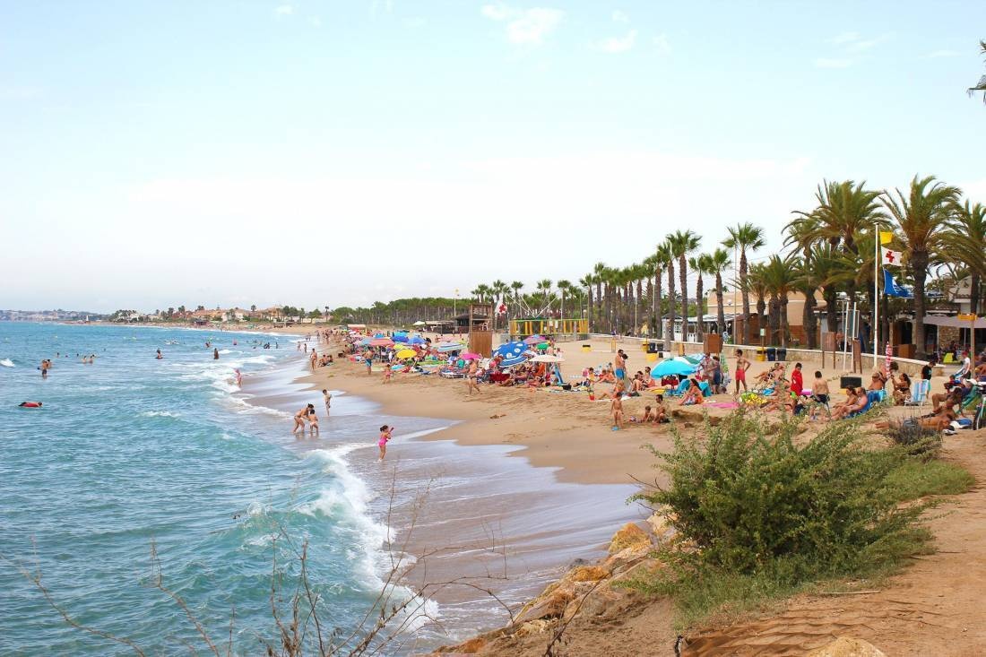 Camping Arc De Bará — Kemp in Roda de Berà / Cataluña