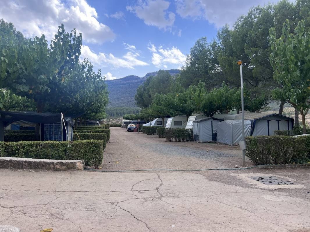 Camping Montsant Park — Kemping in Ulldemolins / Cataluña