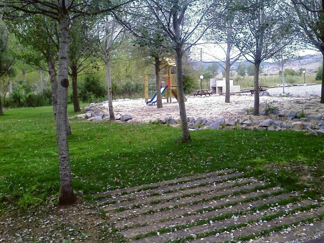 Camping Los Alamos — Campingplatz in La Virgen de la Vega / Teruel