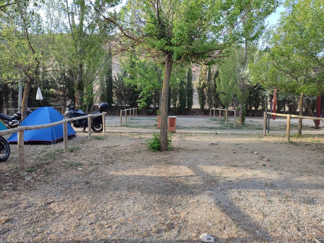 Camping La Morta — Campingplatz in Aliaga / Aragón