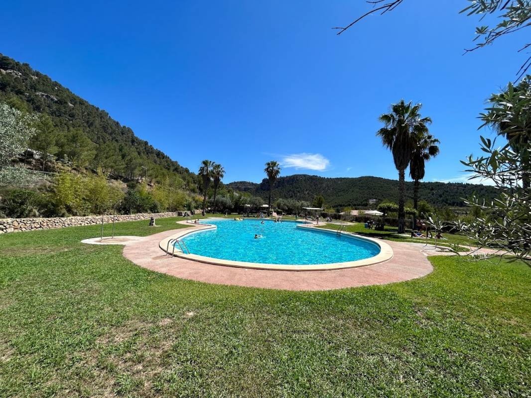 Hecu Camping — Campingplatz in Tuéja / Comunidad Valenciana