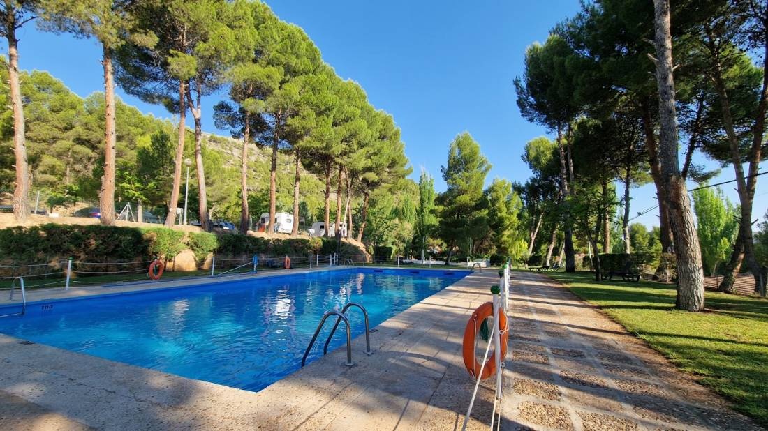 Camping Lago Resort — Kemp in Nuévalos / Aragón