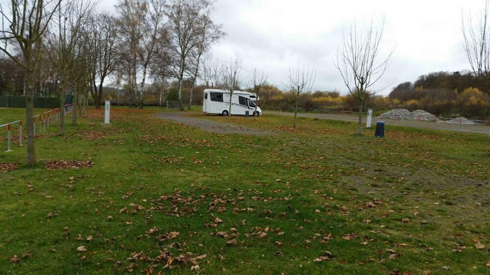 Stellplatz am Herthasee Holzappel — Camperplaats in Holzappel