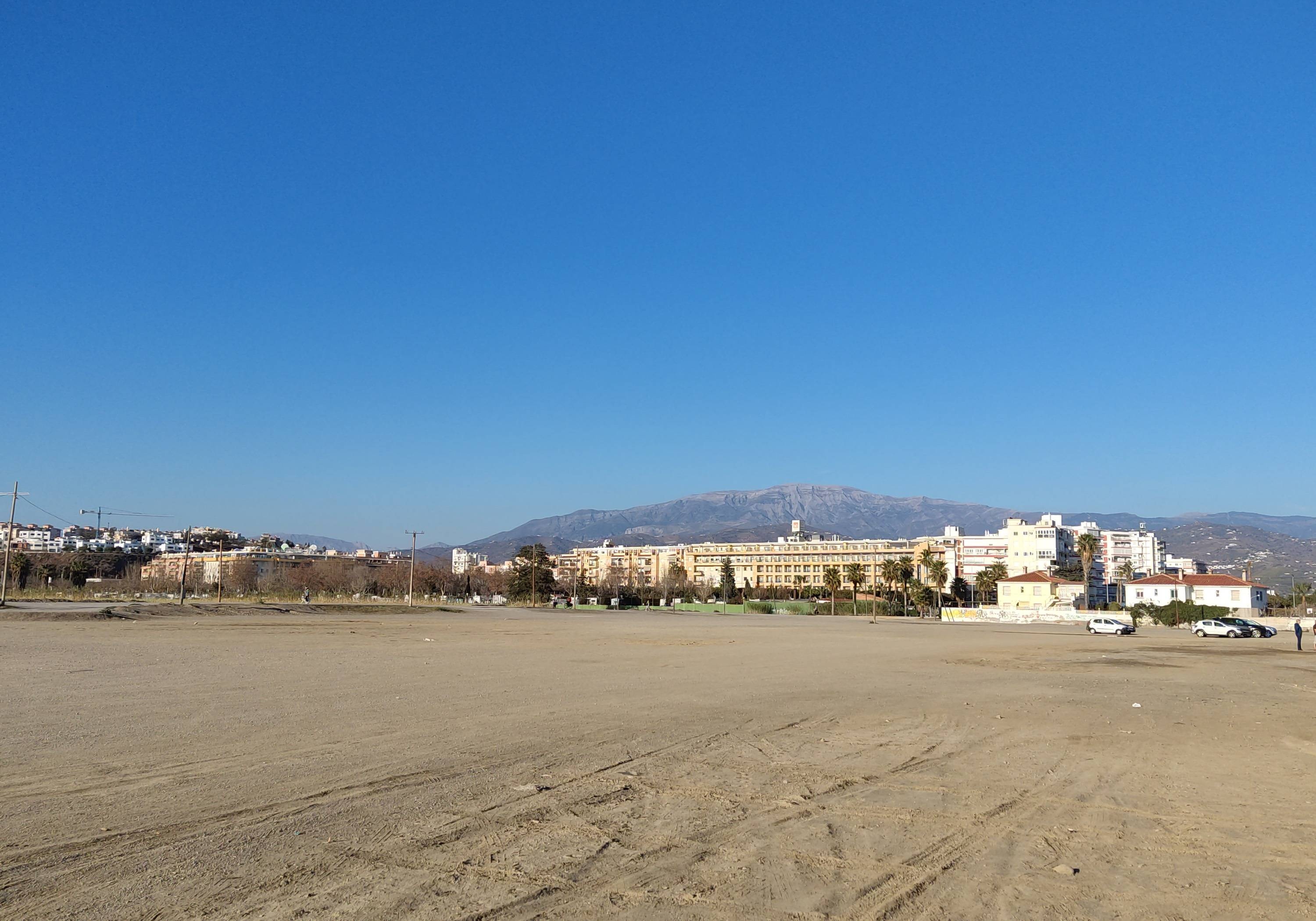 Berebere Oasis — Parkeringsplass in Velez-Malaga