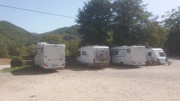 Bourazani — Bobilplass in Konista