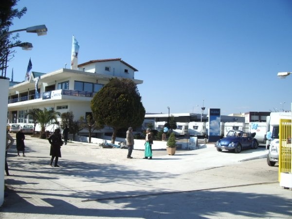 Camper Stop & Service Station Thessaloniki Zampetas — Campervan Site in PEREA