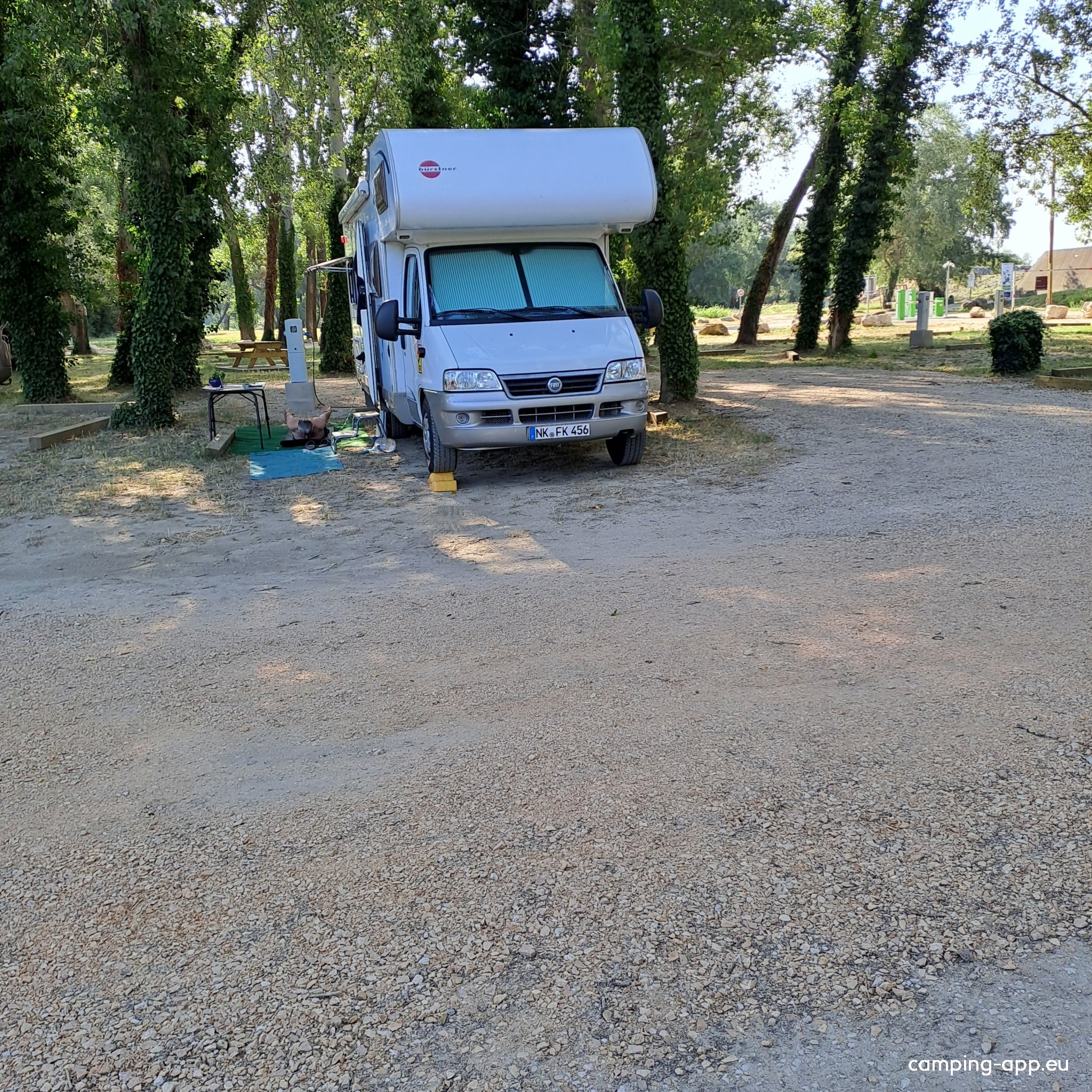 Camping Car Park La Roche de Glun — Campervan Site in La Roche de Glun