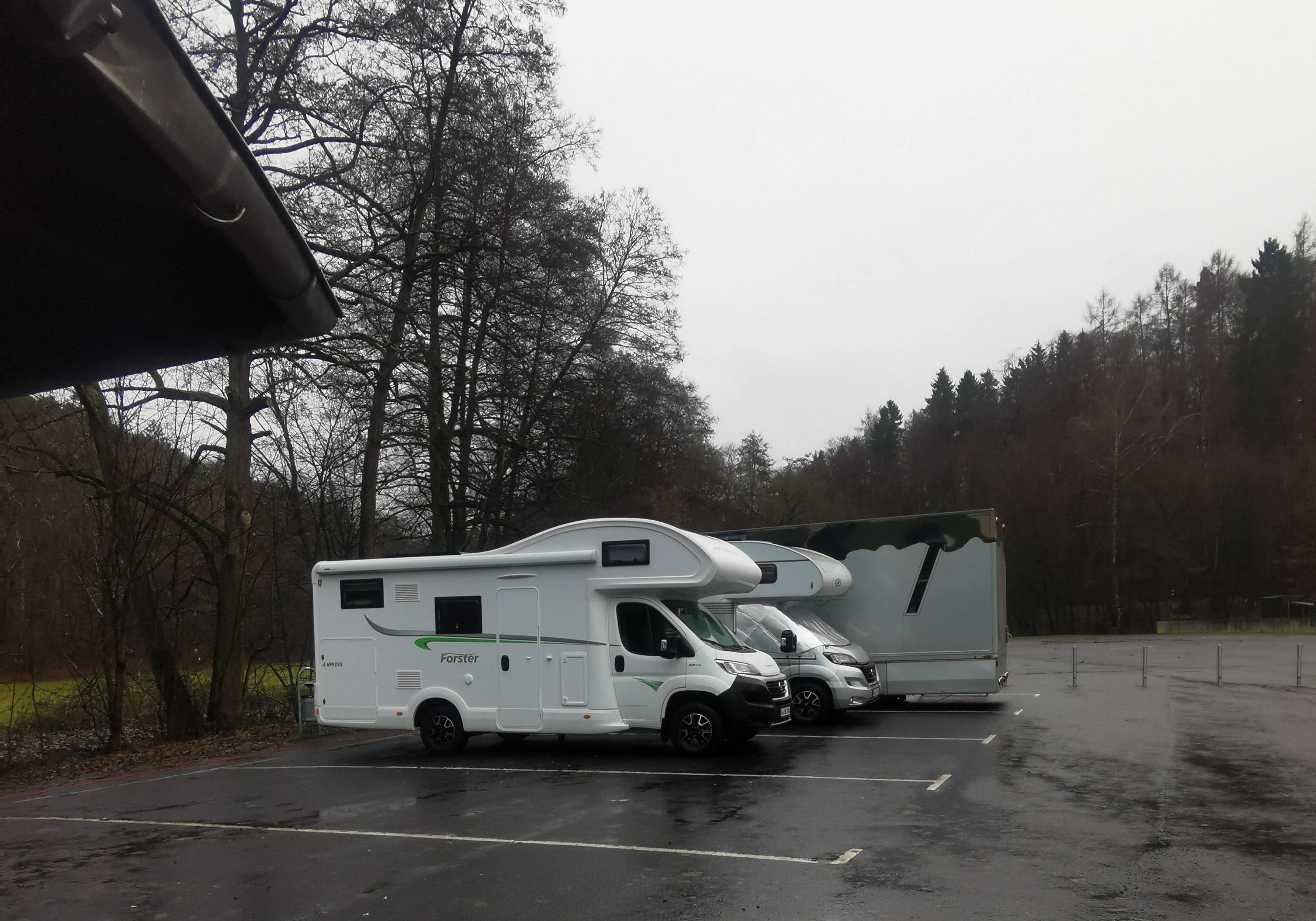 Wohnmobilstellplatz am Festplatz — Stellplatz in Freigericht