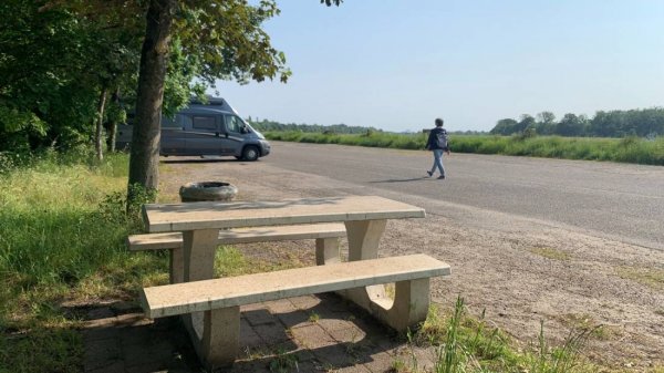 Parkplatz Drusenheim — Photo 2