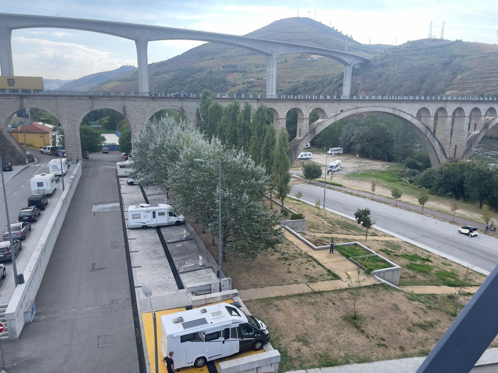 Area De Serviço De Autocaravanas — Stellplatz in Peso da Régua