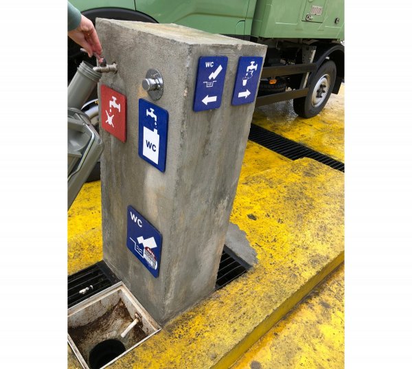  Area De Serviço De Autocaravanas — Photo 3