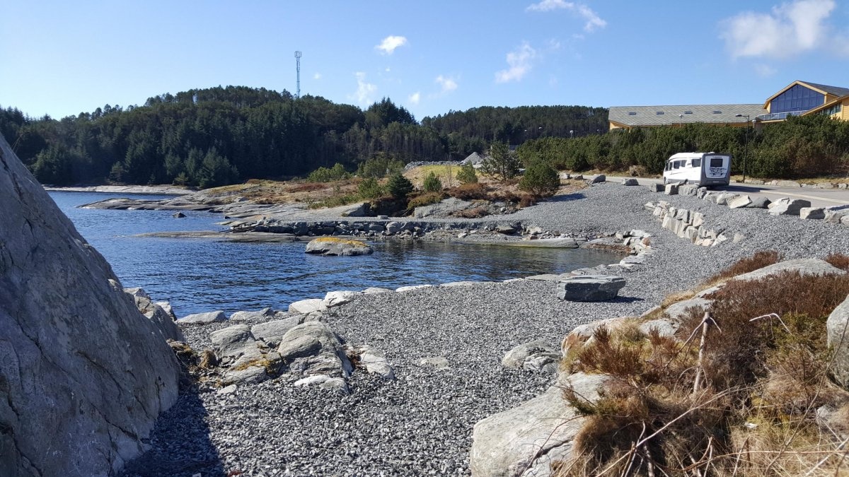 Rong Bobliparkering — Aire camping car in Rong, Øygarden kommune