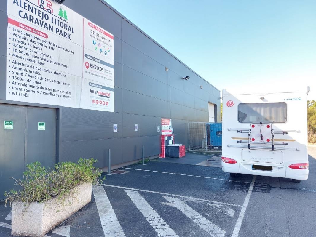 Intermarche — Aire de service in Sines