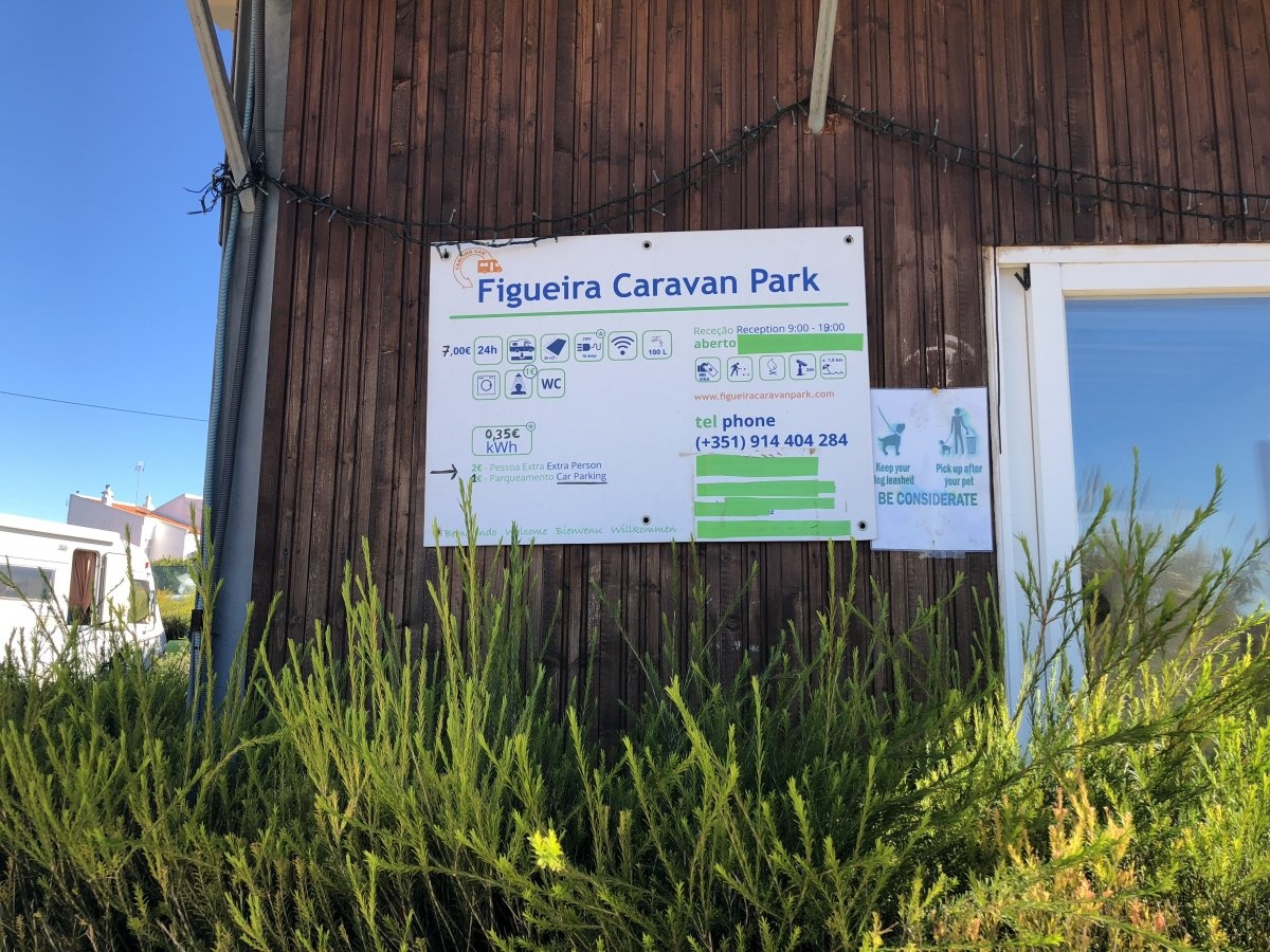 Figueira Autocaravan Park — Kemp in Budens