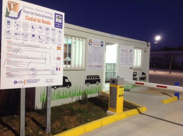 Area De Autocaravanas Ciudad de Ronda — Area Autocaravanas in Ronda