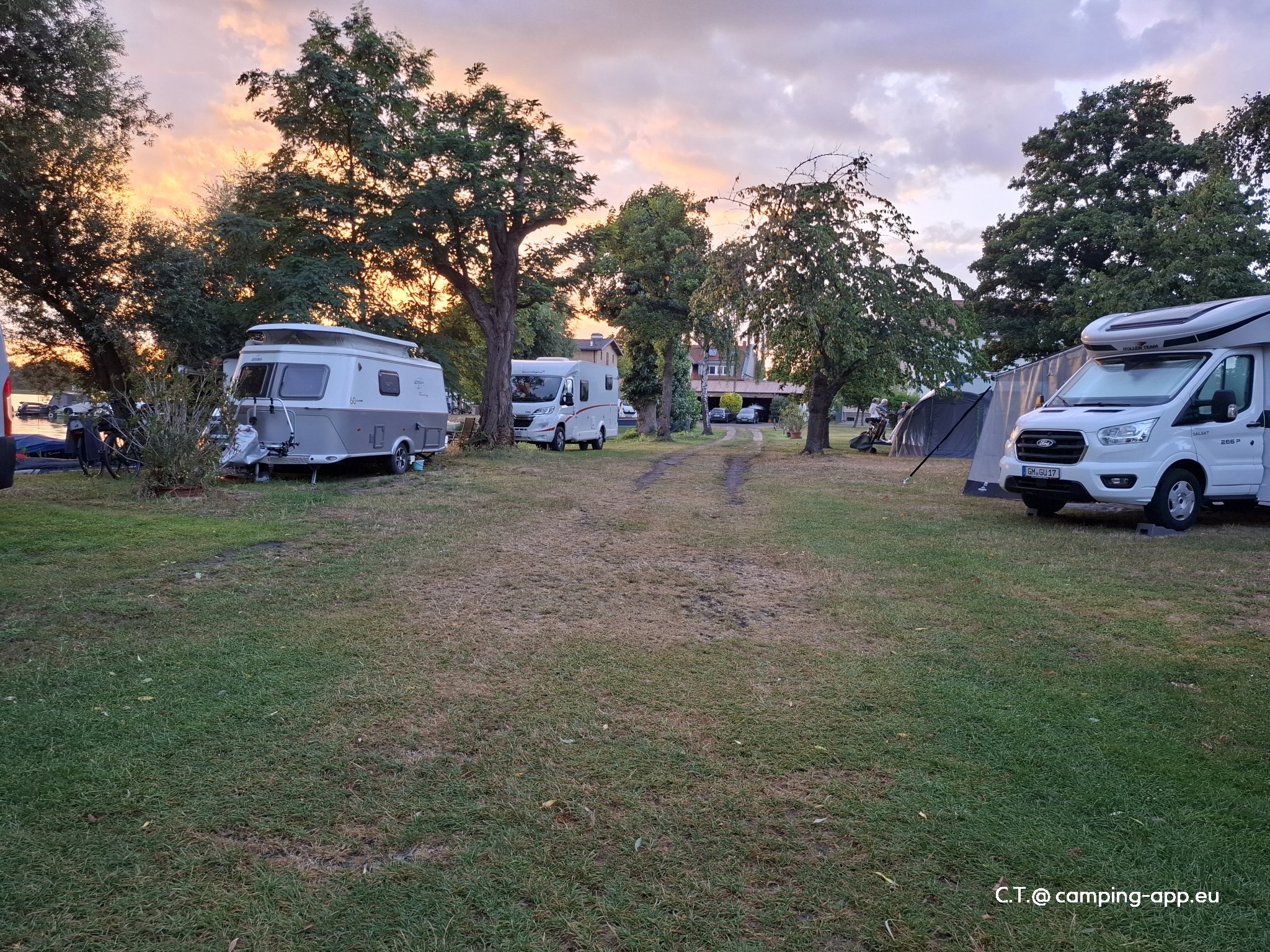 Campingplatz Ferienhof Havelblick Ketzin — Camping in Ketzin/Havel