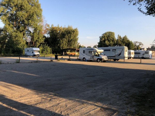 Stellplatz Schlösslwiese Neuburg an der Donau — Photo 4