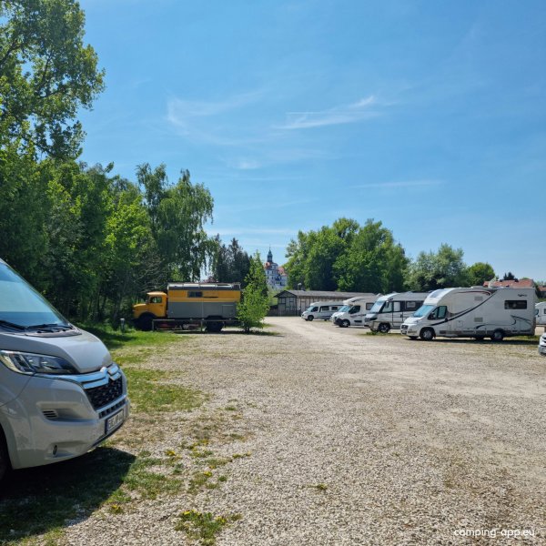 Stellplatz Schlösslwiese Neuburg an der Donau