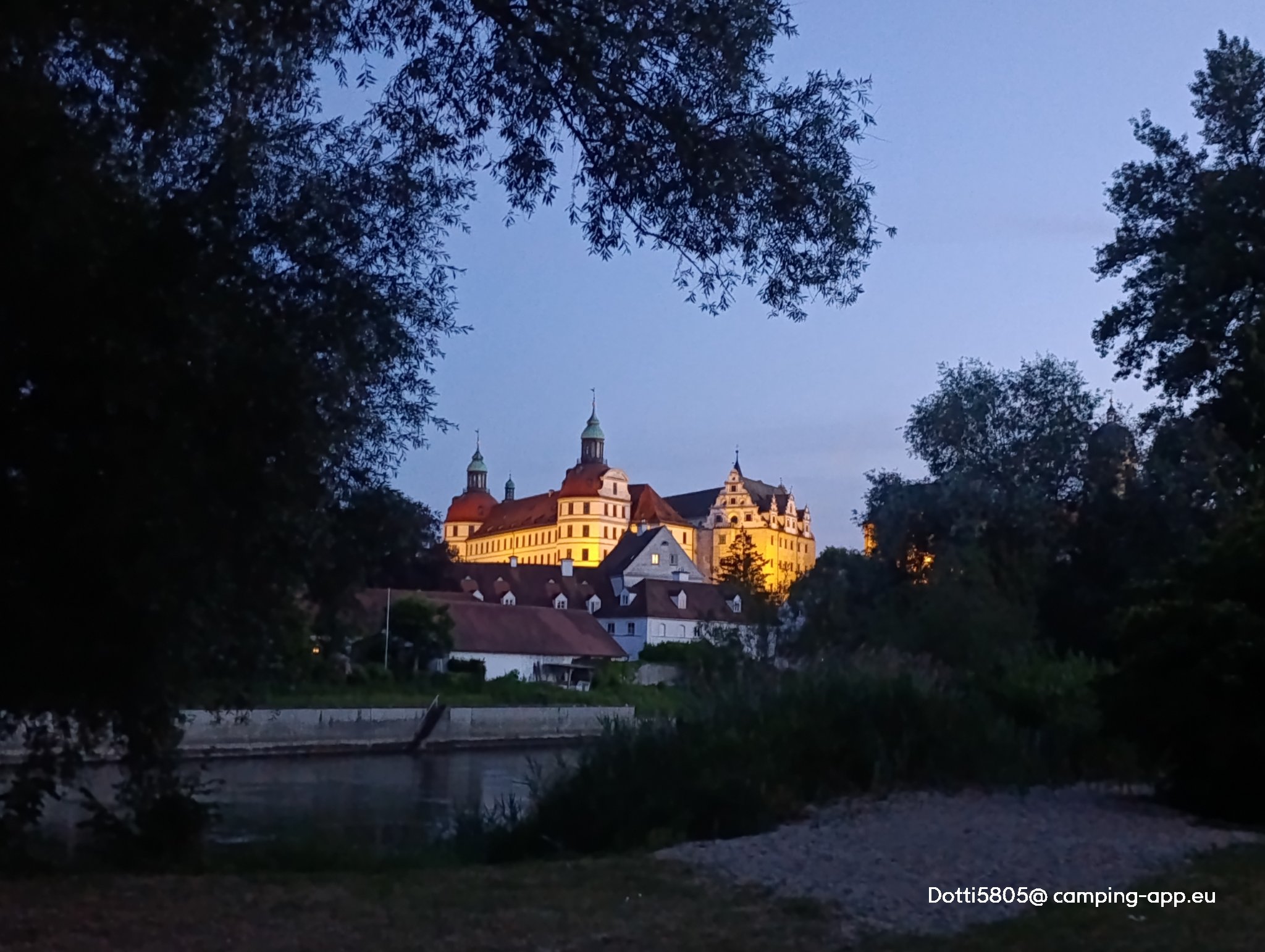 Stellplatz Schlösslwiese Neuburg an der Donau — Foto 3