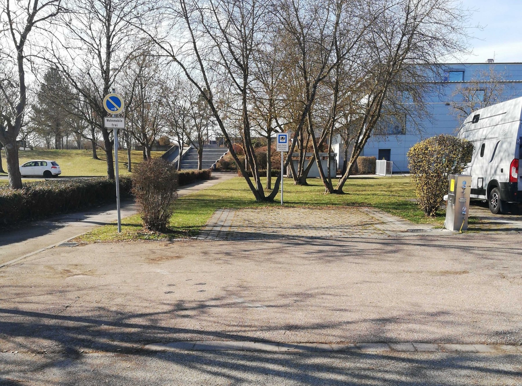 Stellplatz Monheim — Aire camping car in Monheim