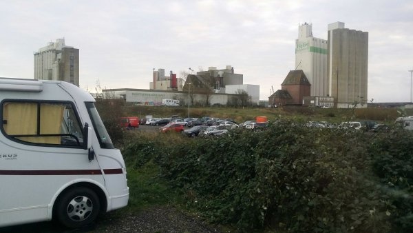 Loof's Wohnmobilhafen Husum — Sítio para autocaravanas in Husum