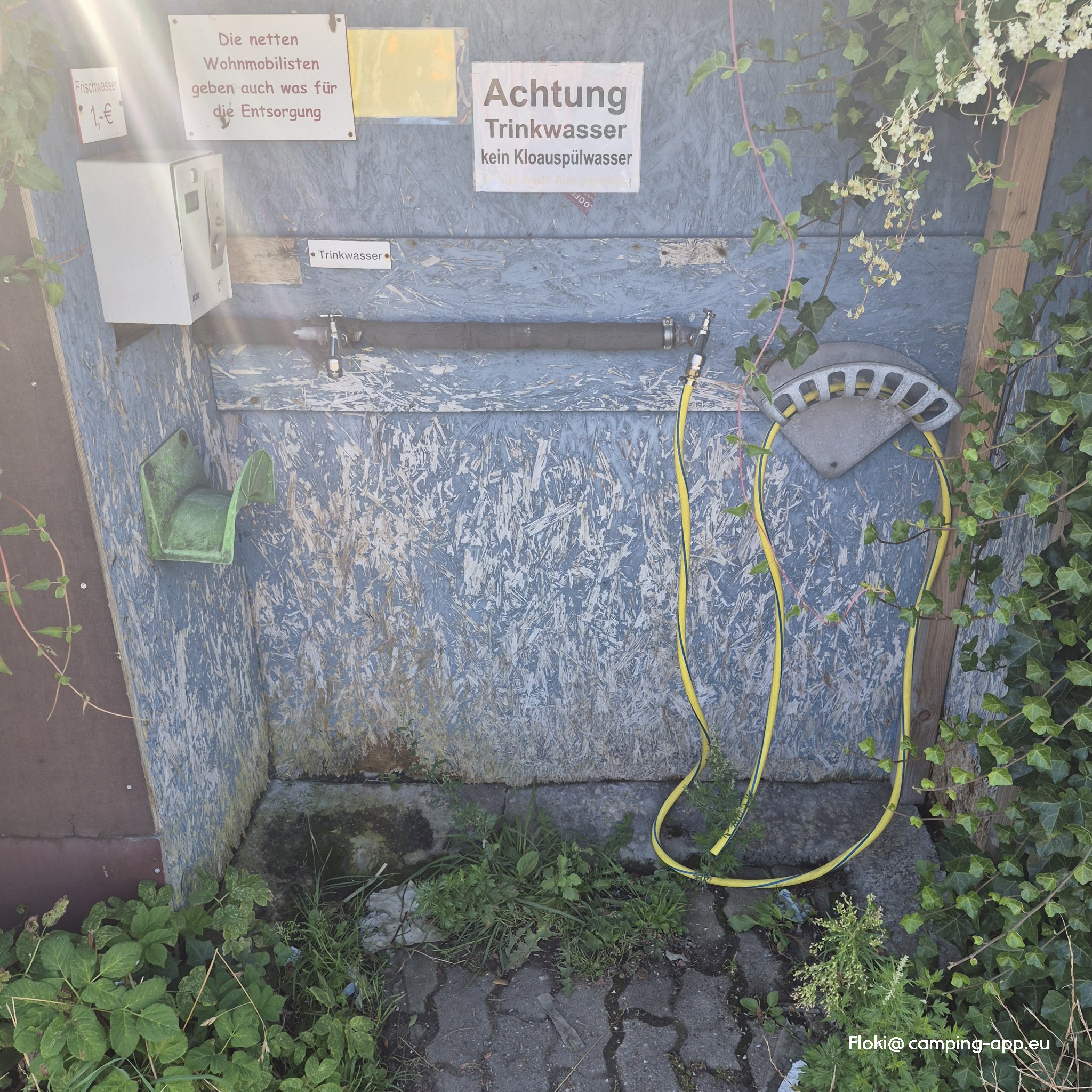 Loof's Wohnmobilhafen Husum — Photo 6