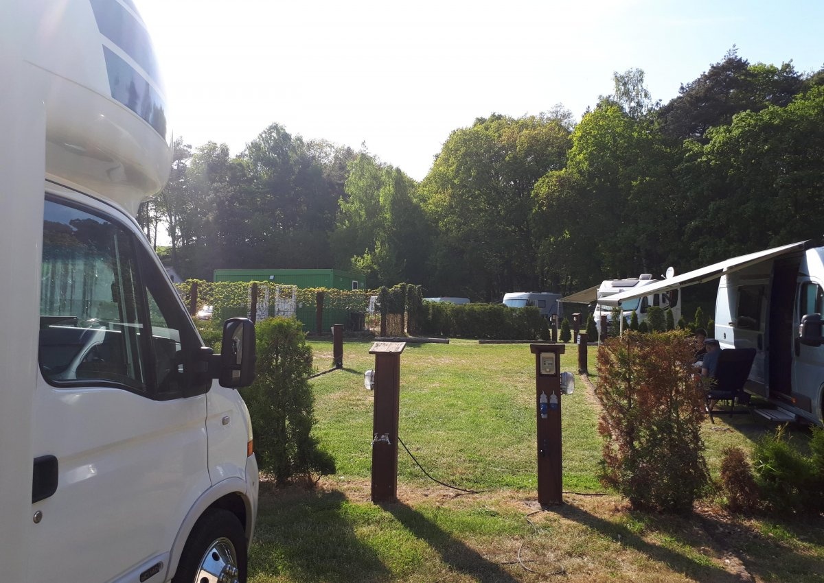 Stellplatz Barhöft Klausdorf — Area Autocaravanas in Klausdorf