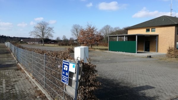 Wohnmobilstellplatz am Schiffshebewerk Scharnebeck — Stellplatz in Scharnebeck