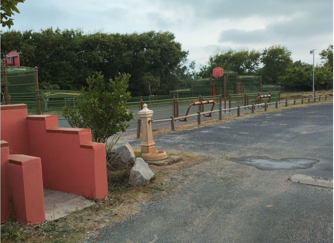 Camping Beauséjour — Місце для кемпінгу in Sérignan / Occitanie