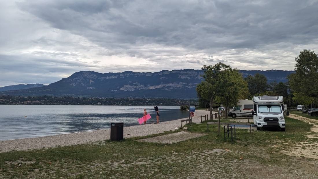 Camping Ile Aux Cygnes *** — Camping in Le Bourget-du-Lac 